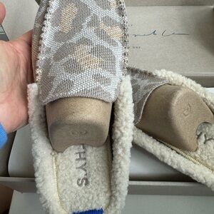 NEW Rothy’s slip on slippers - size 8